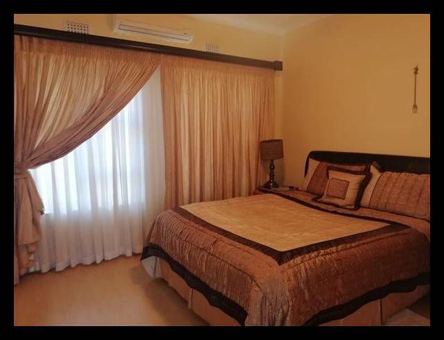 4 BEDROOM HOUSE FOR SALE IN MEER EN SEE